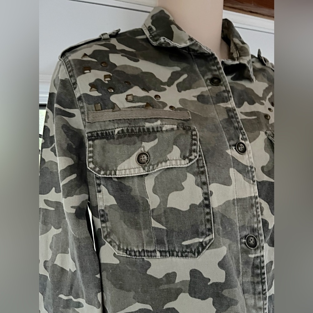 GRG MTL - Army Style Shirt